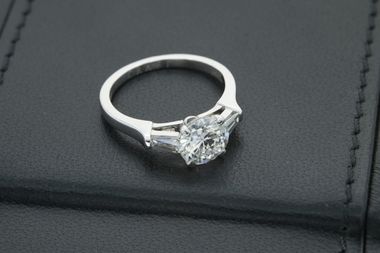 Diamond ring